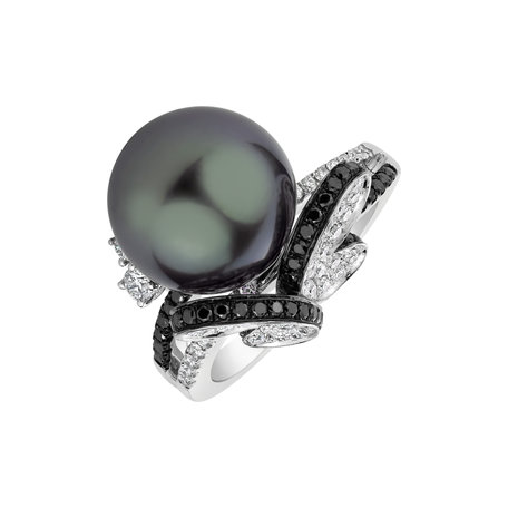 Prsteň s čiernymi a bielymi diamantmi a perlou Bernice