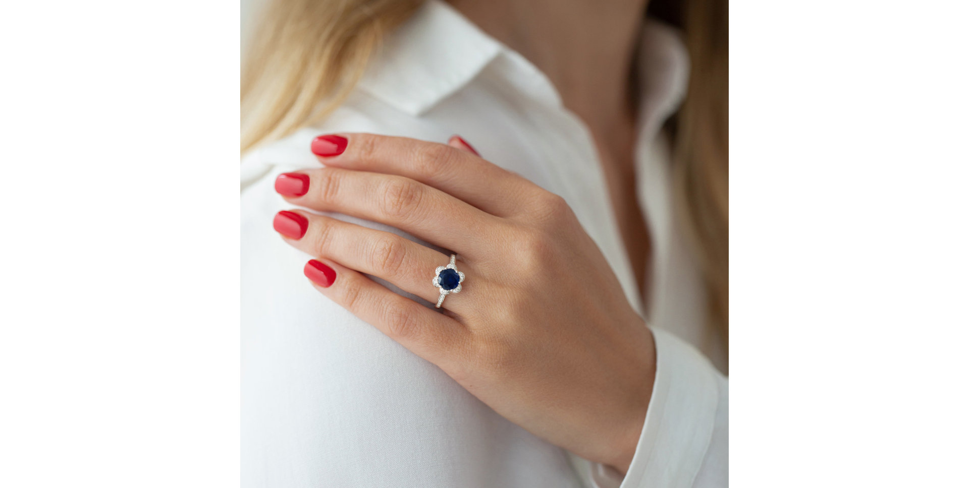 Prsteň s zafírom a diamantmi Capital Blue