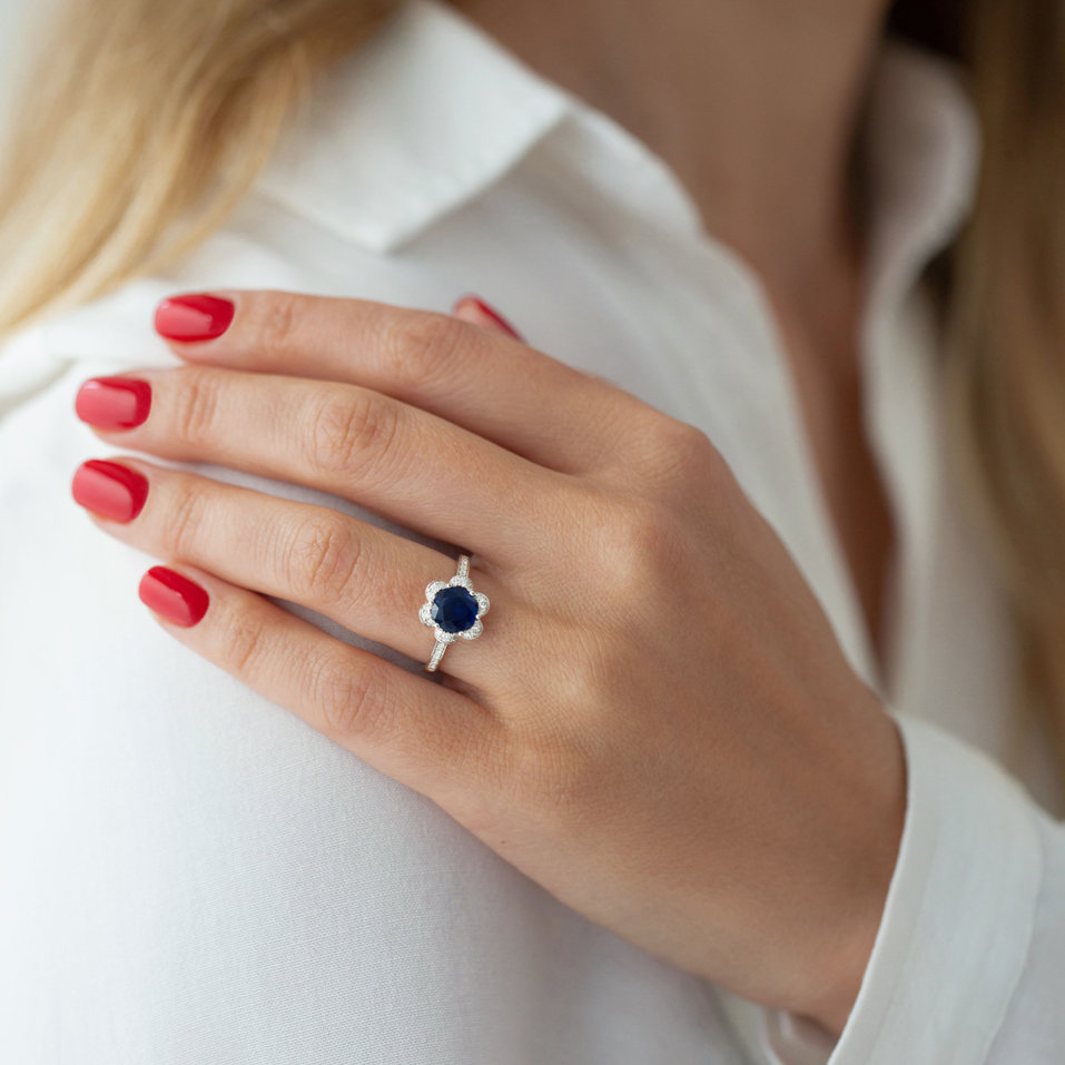 Prsteň s zafírom a diamantmi Capital Blue