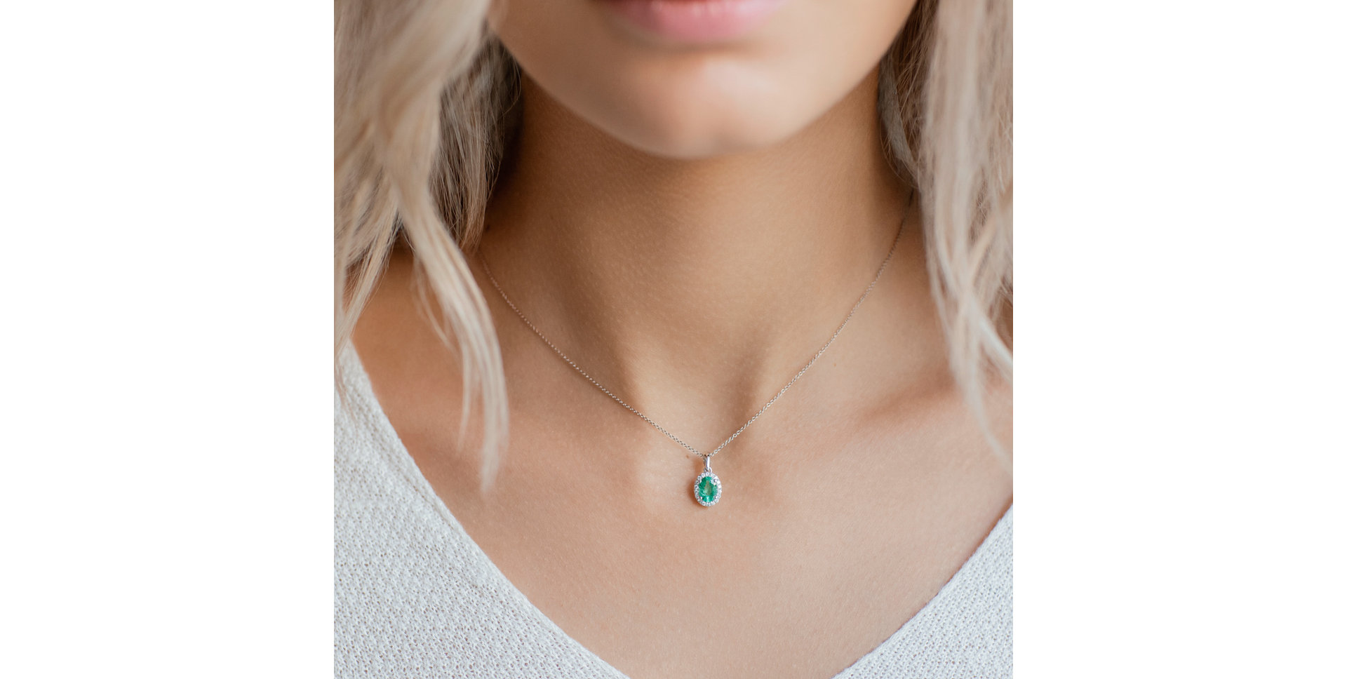 Přívěsok s tanzanitom a diamantmi Princess Essence