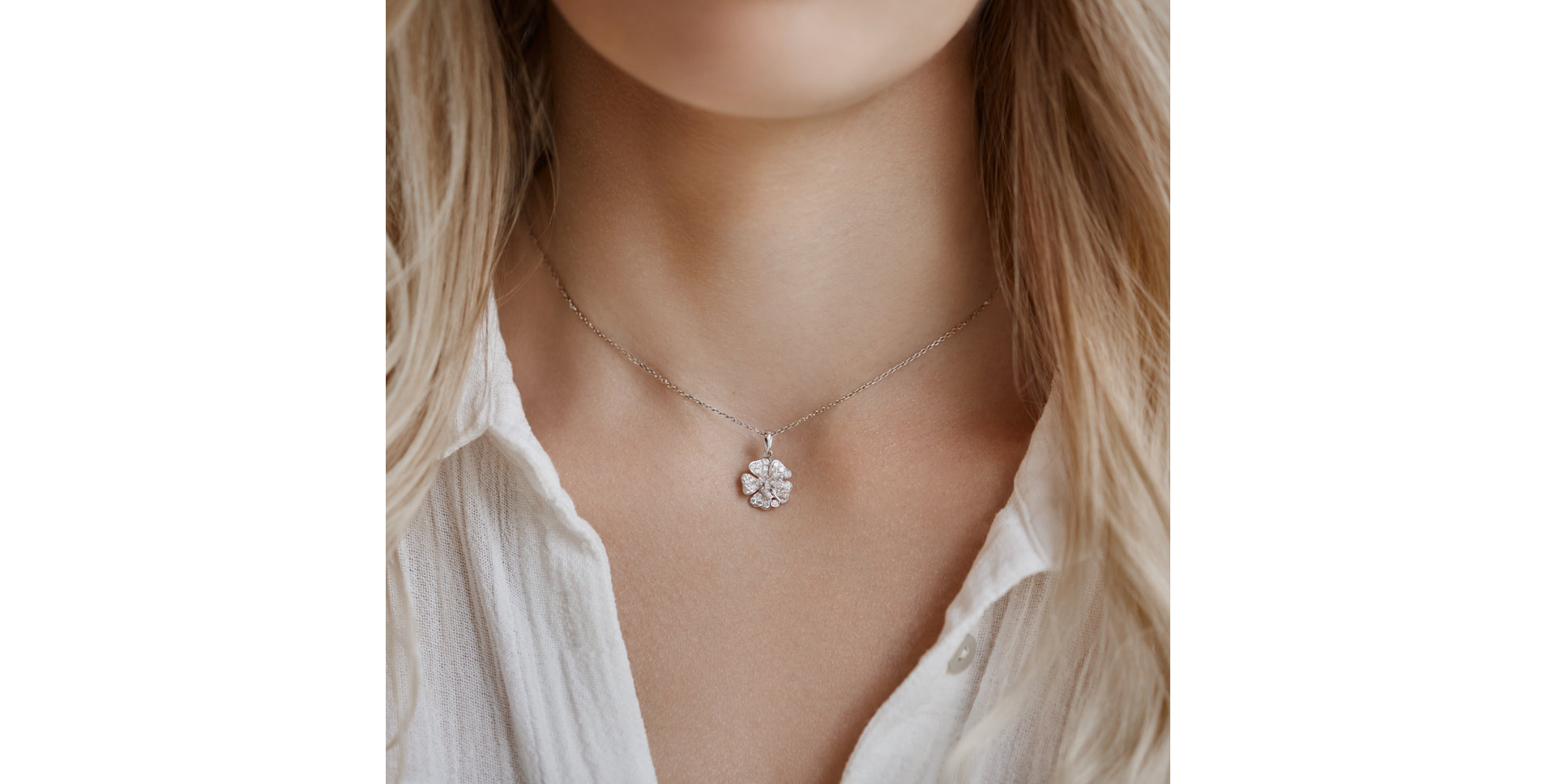 Přívěsok s diamantmi Flower Star