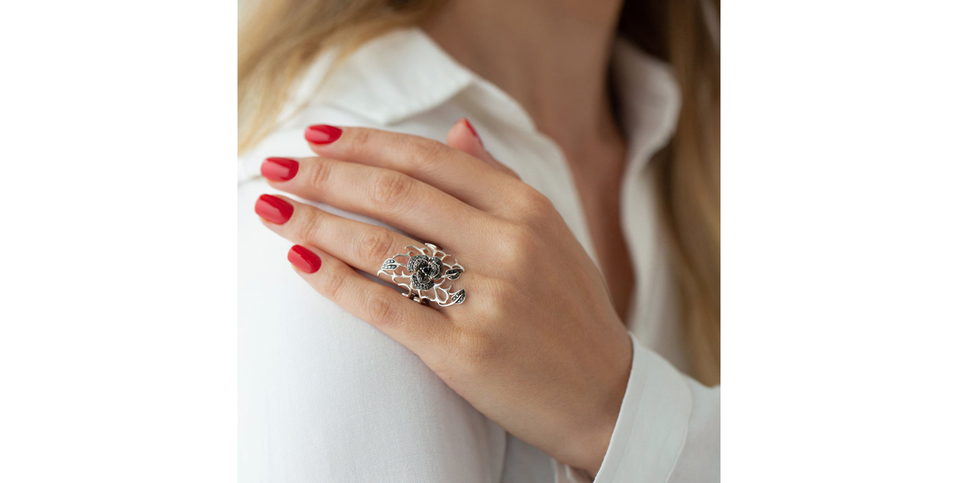 Prsteň s čiernymi diamantmi Garden Galaxy