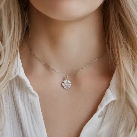 Přívěsok s diamantmi Flower Star