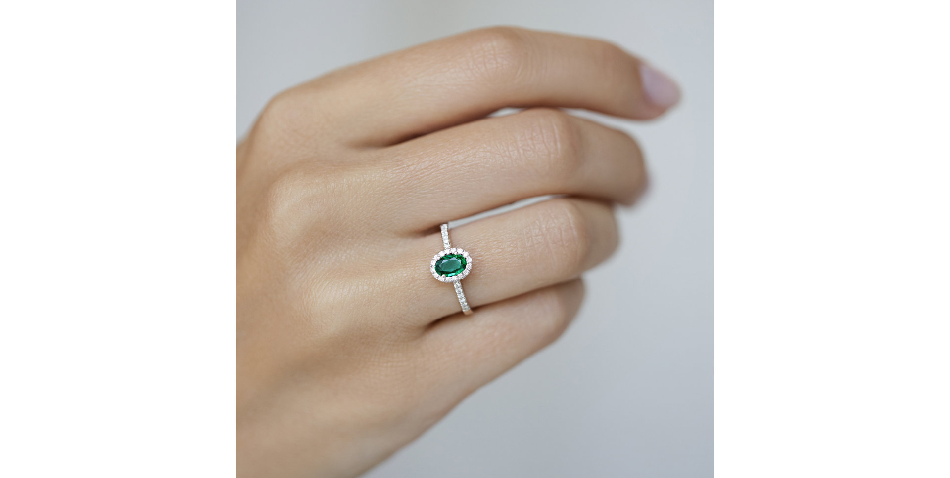 Prsteň so smaragdom a diamantmi Princess Desperation