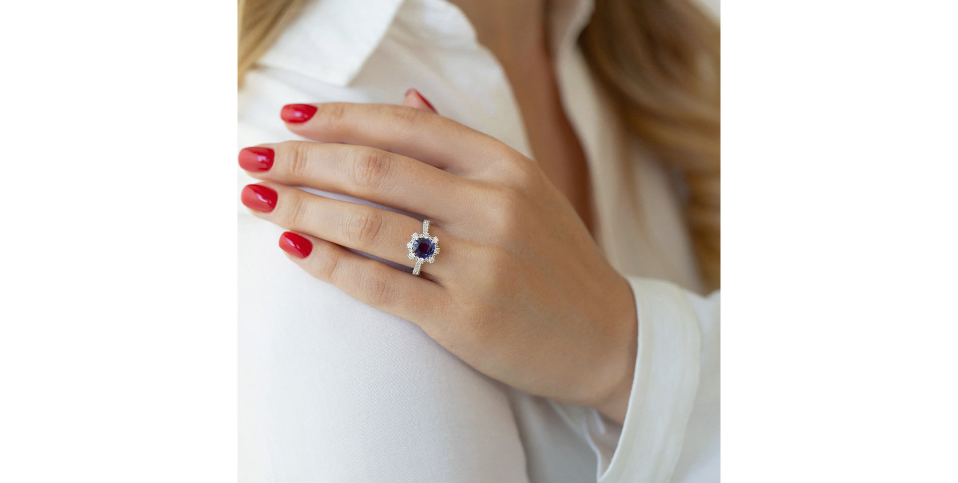 Prsteň s zafírom a diamantmi Royal Empire