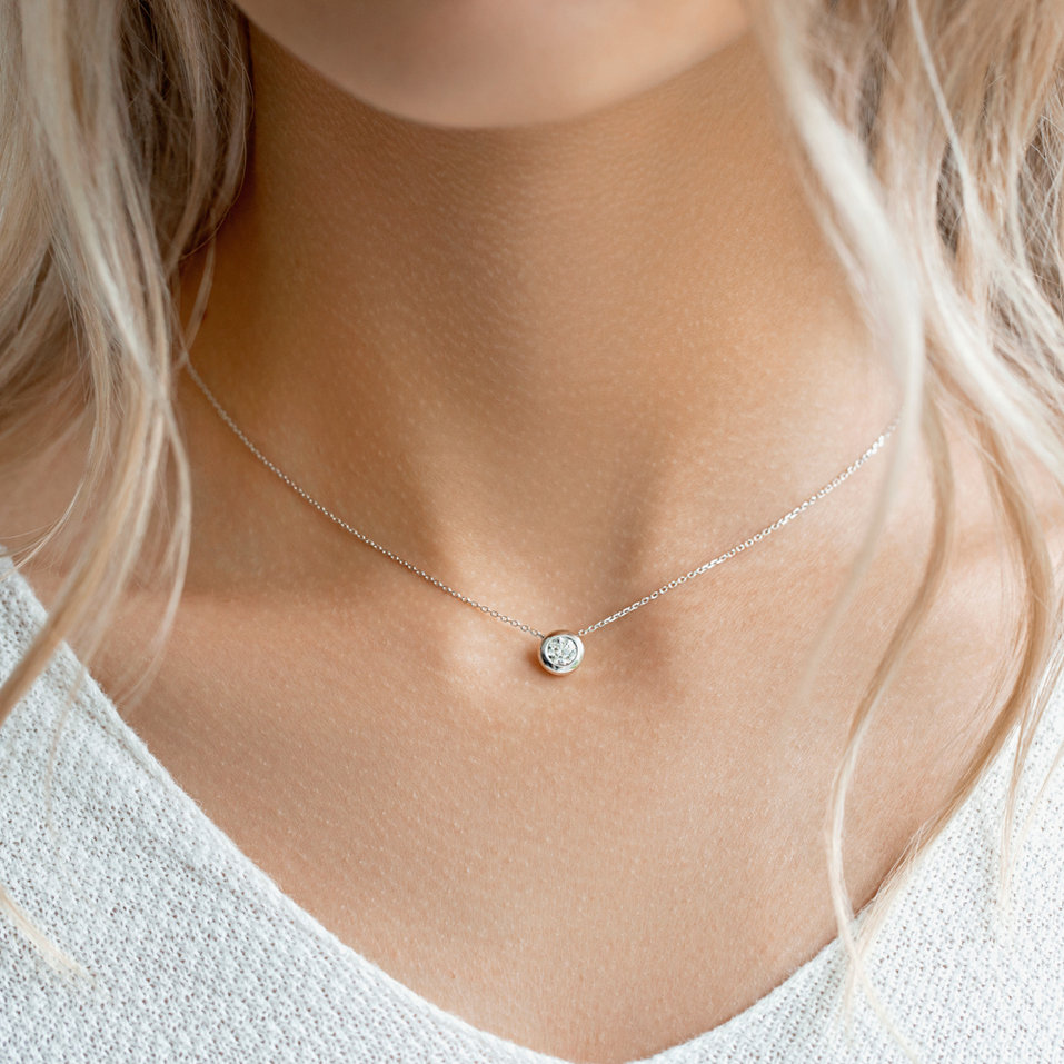 Náhrdelník s diamantom Secret Drop