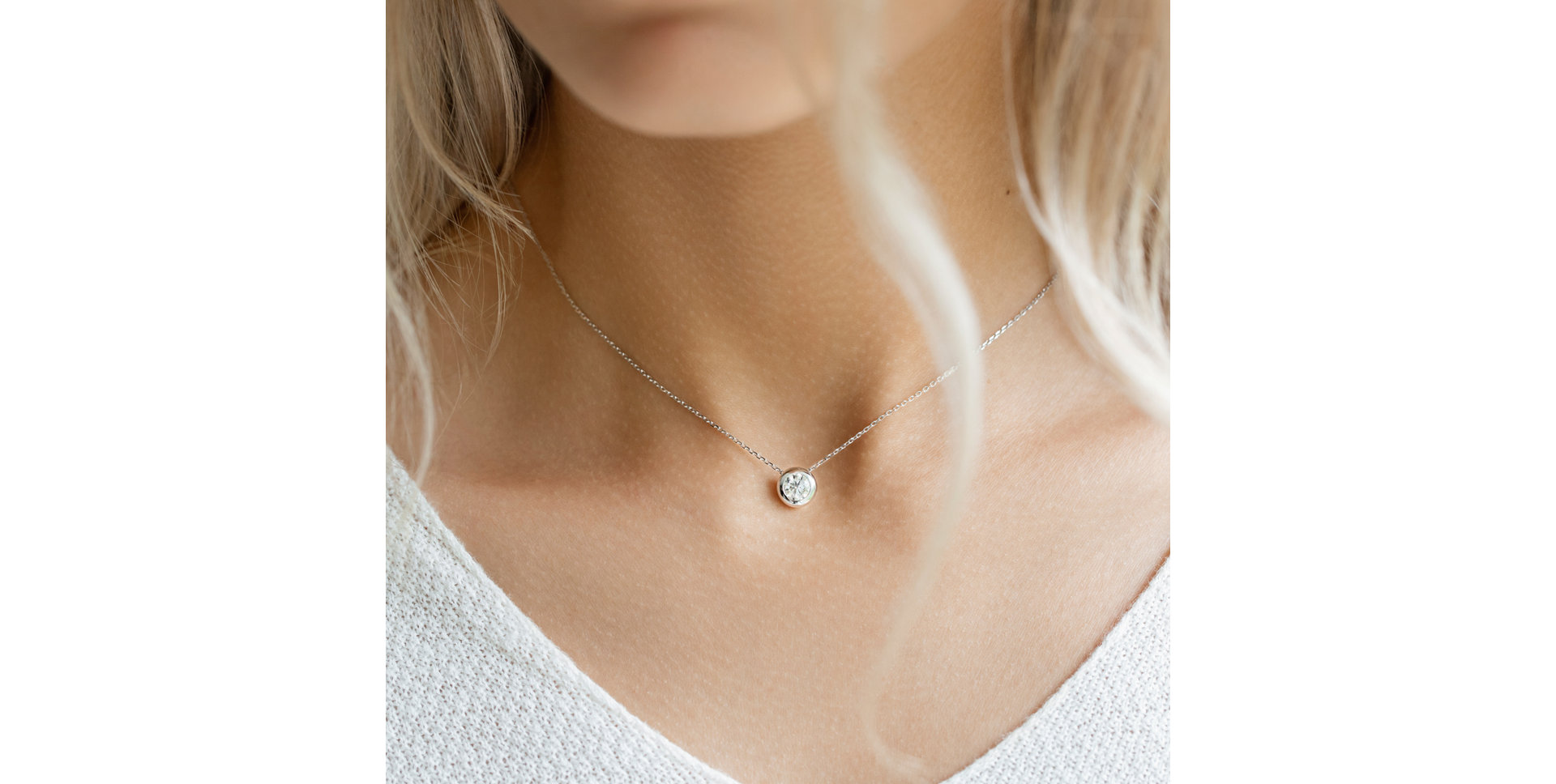 Náhrdelník s diamantom Secret Drop