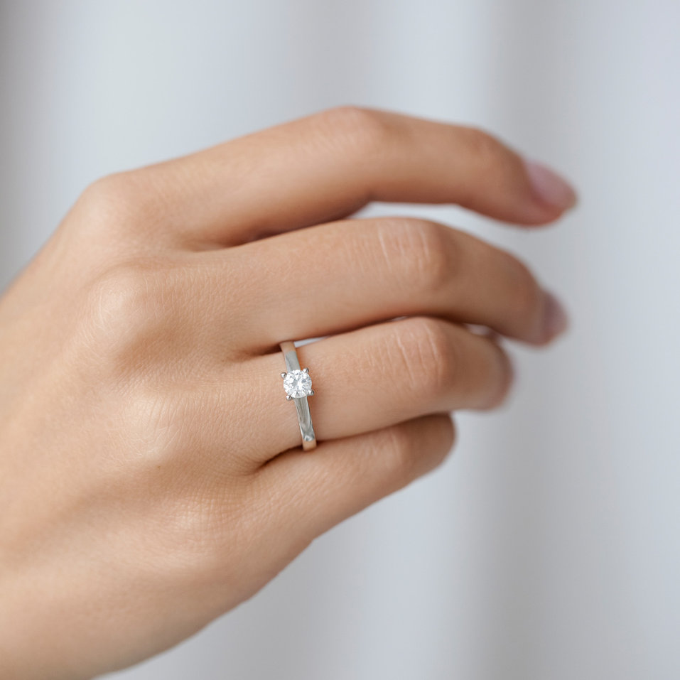 Prsteň s diamantom Spark of Love