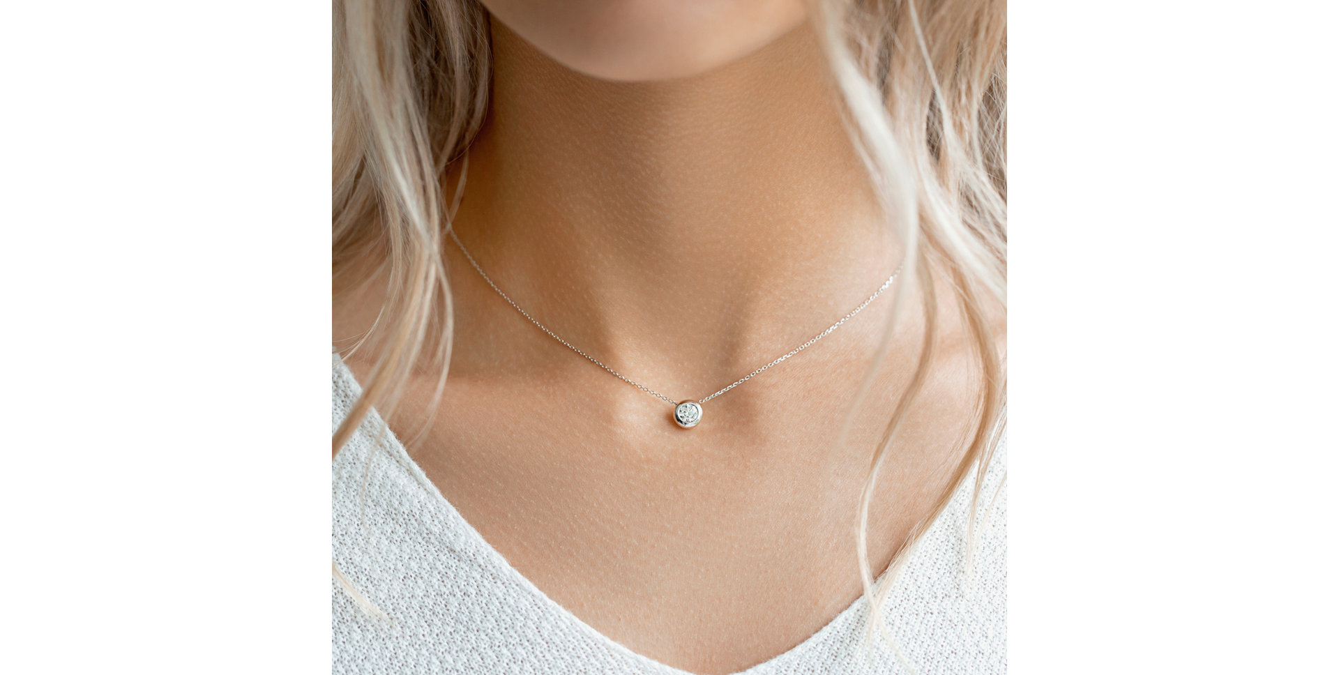 Náhrdelník s diamantom Secret Drop
