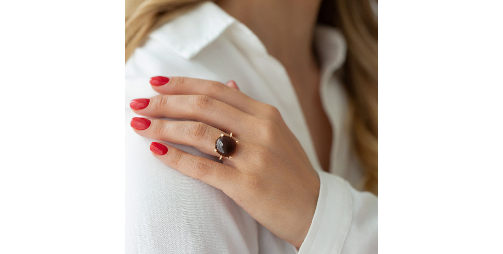 Prsteň s onyxom a diamantmi Niche