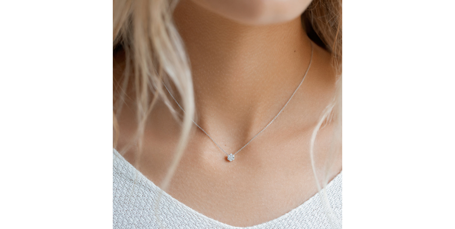 Náhrdelník s diamantmi Shiny Flower