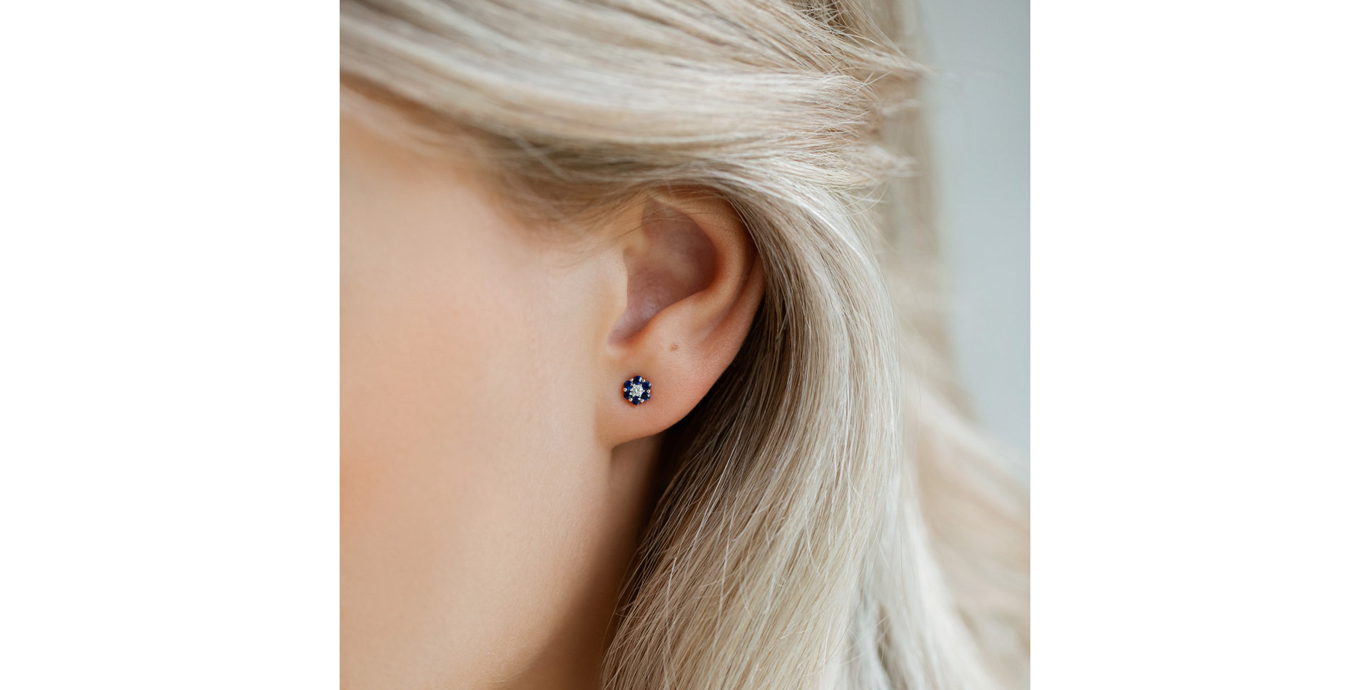 Náušnice s diamantom a zafírmi Shiny Flower