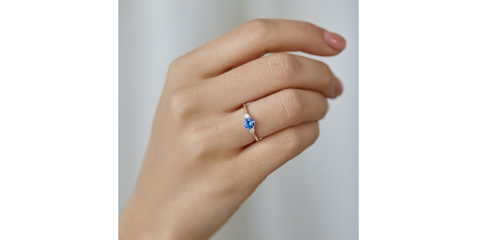 Prsteň so smaragdom a diamantmi Midnight Serenity