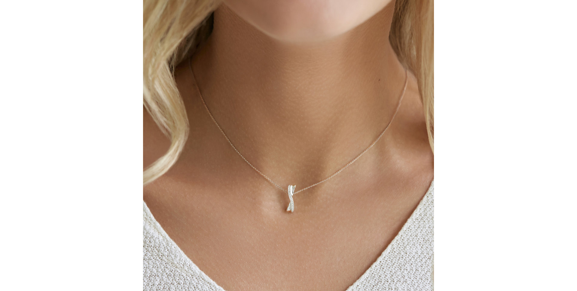 Přívěsok s diamantmi Shiny Ribbon