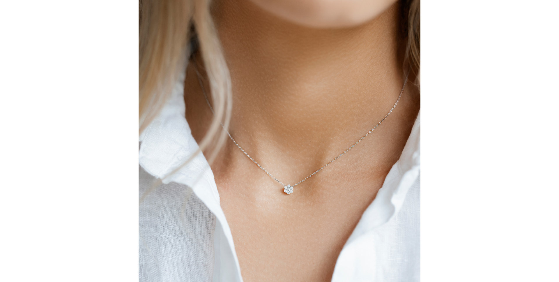 Náhrdelník s diamantmi Shiny Flower