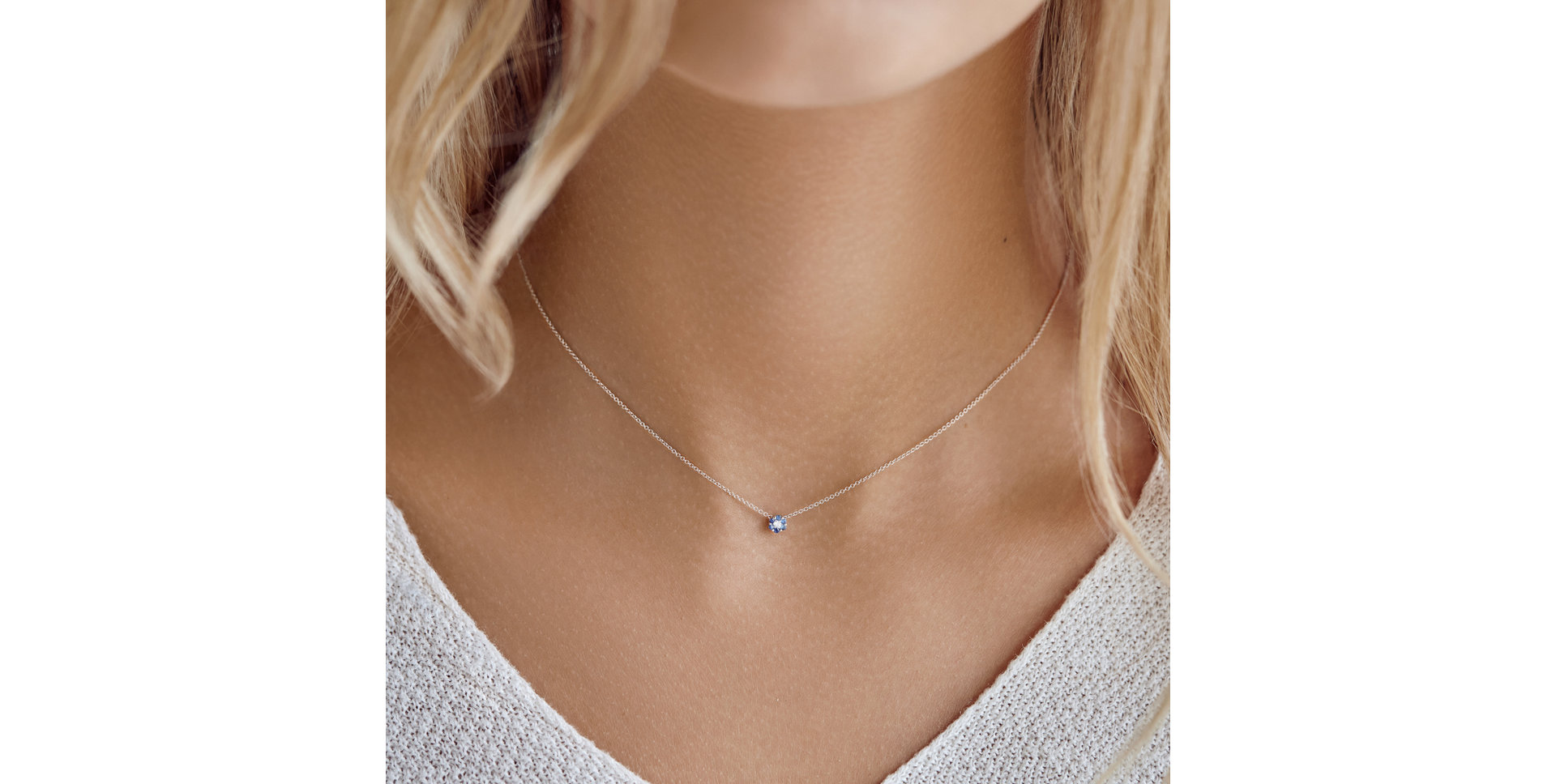 Náhrdelník so zafírmi a diamantom Shiny Flower