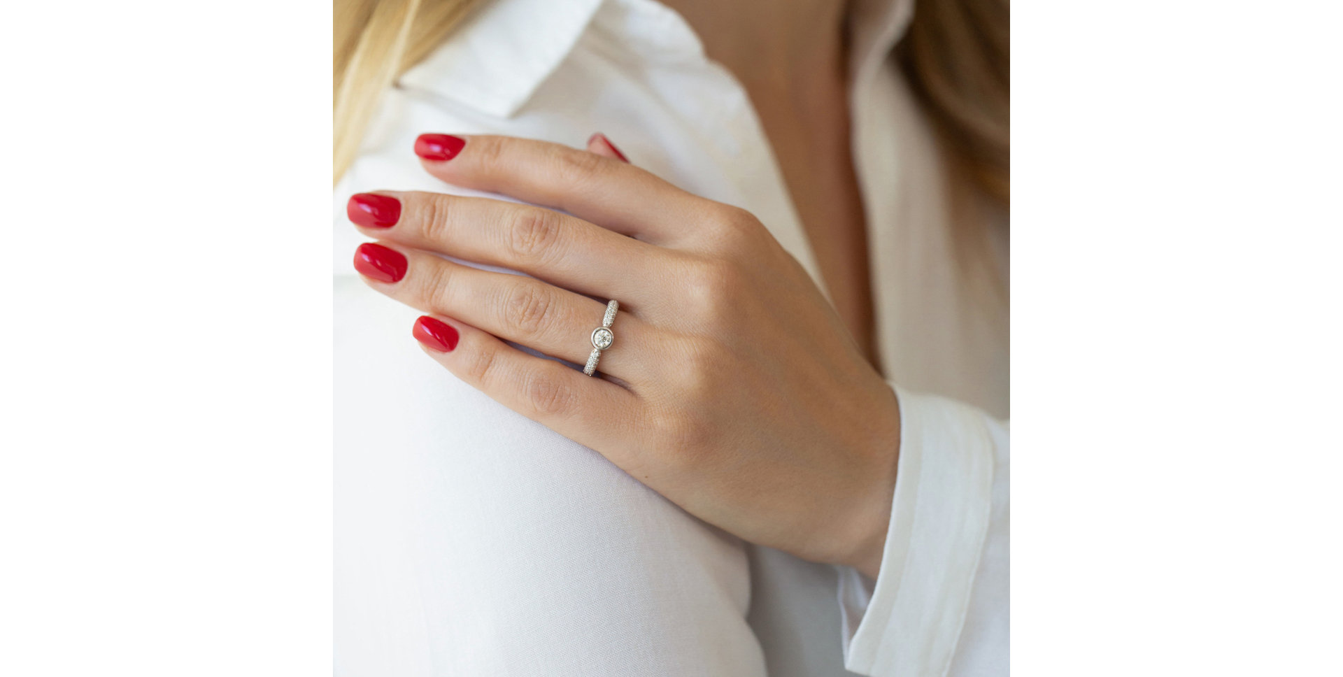 Prsteň s bielymi a hnedými diamantmi Miracle Ray