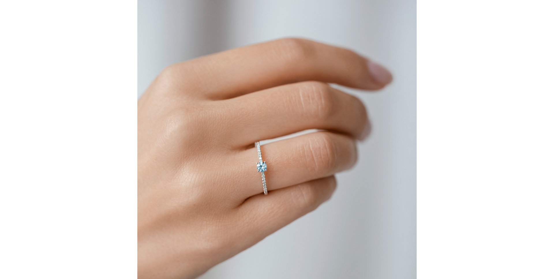 Prsteň so smaragdom a diamantmi Gem Simplicity