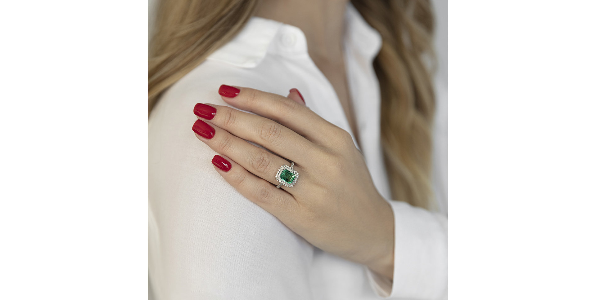 Prsteň so smaragdom a diamantmi Euphoric Care