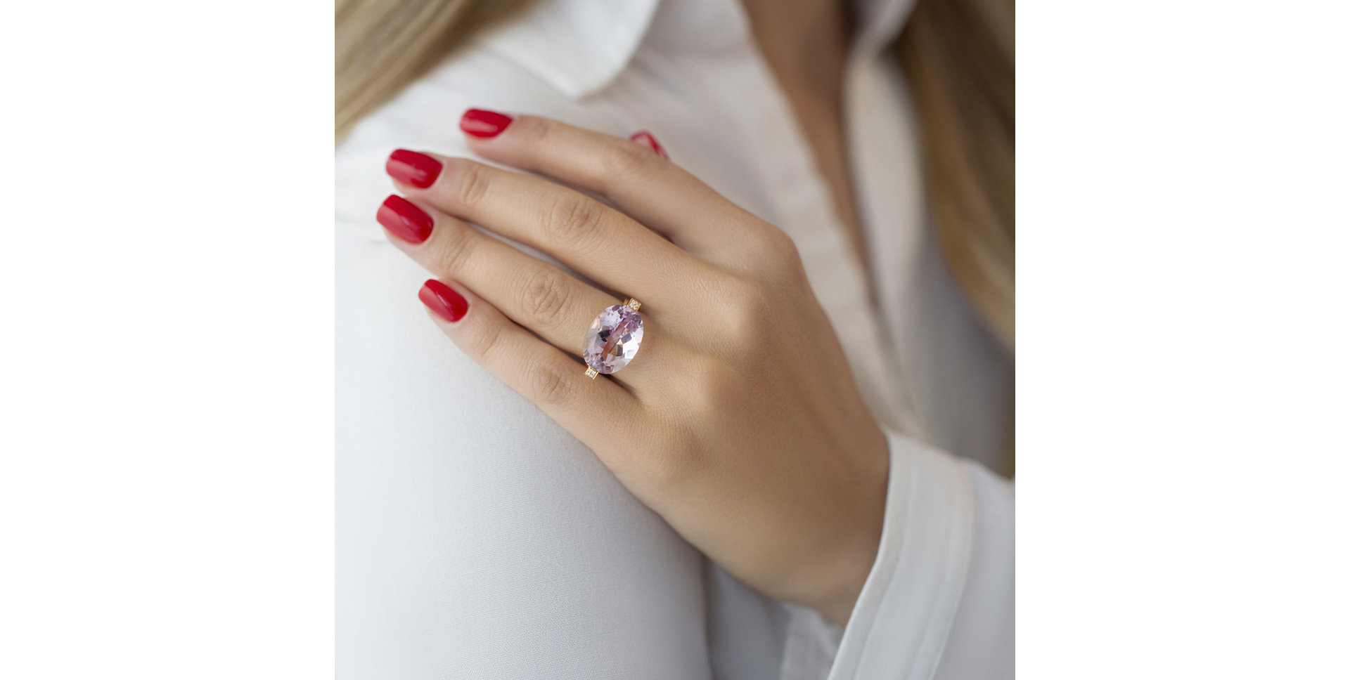 Prsteň s ametystom a diamantmi Amalasanda