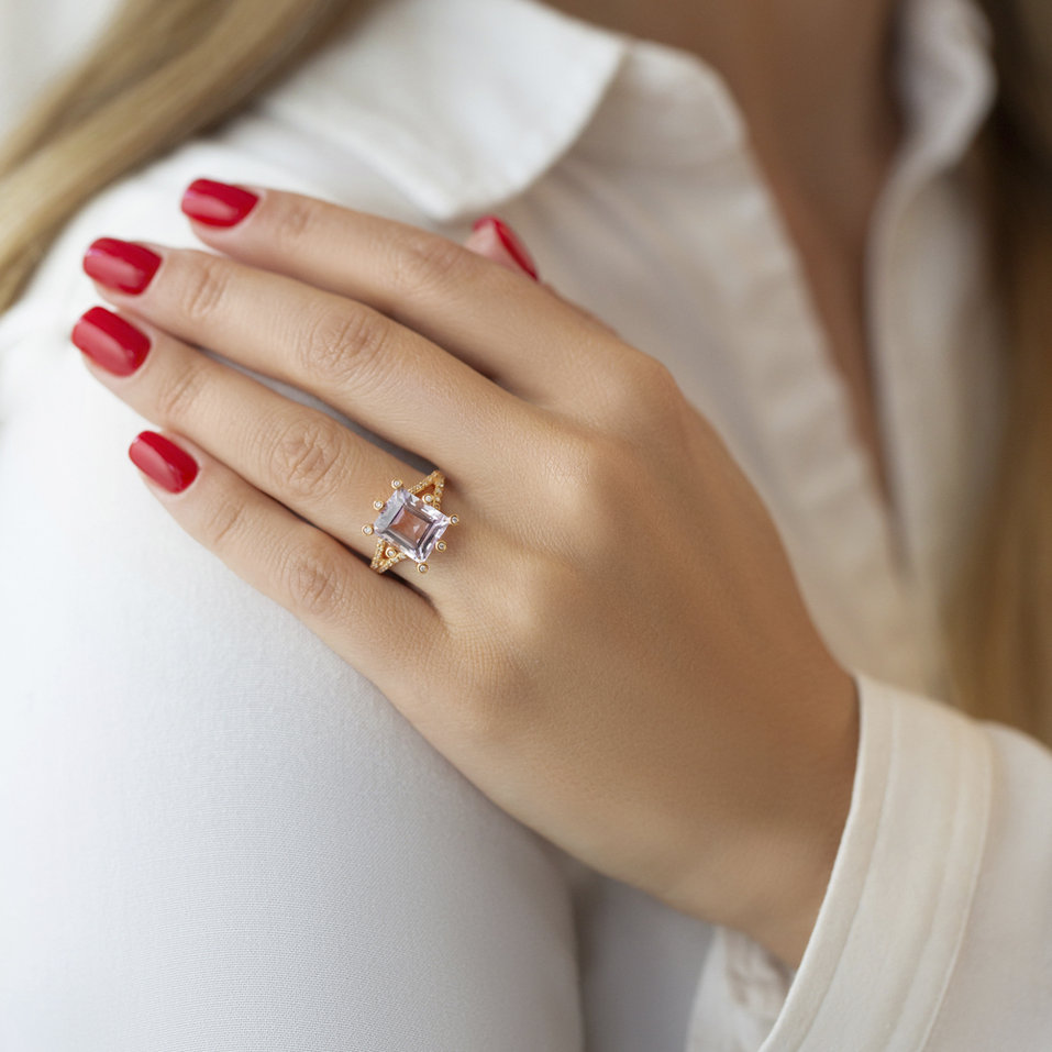 Prsteň s ametystom a diamantmi Flanna