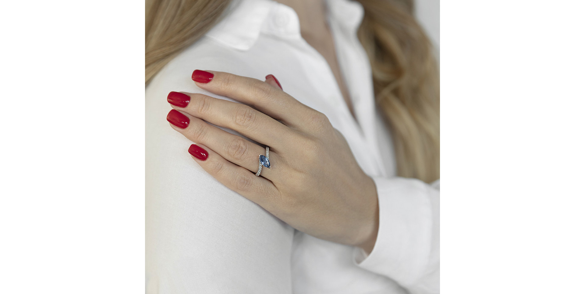 Prsteň s zafírom a diamantmi Bright Joy