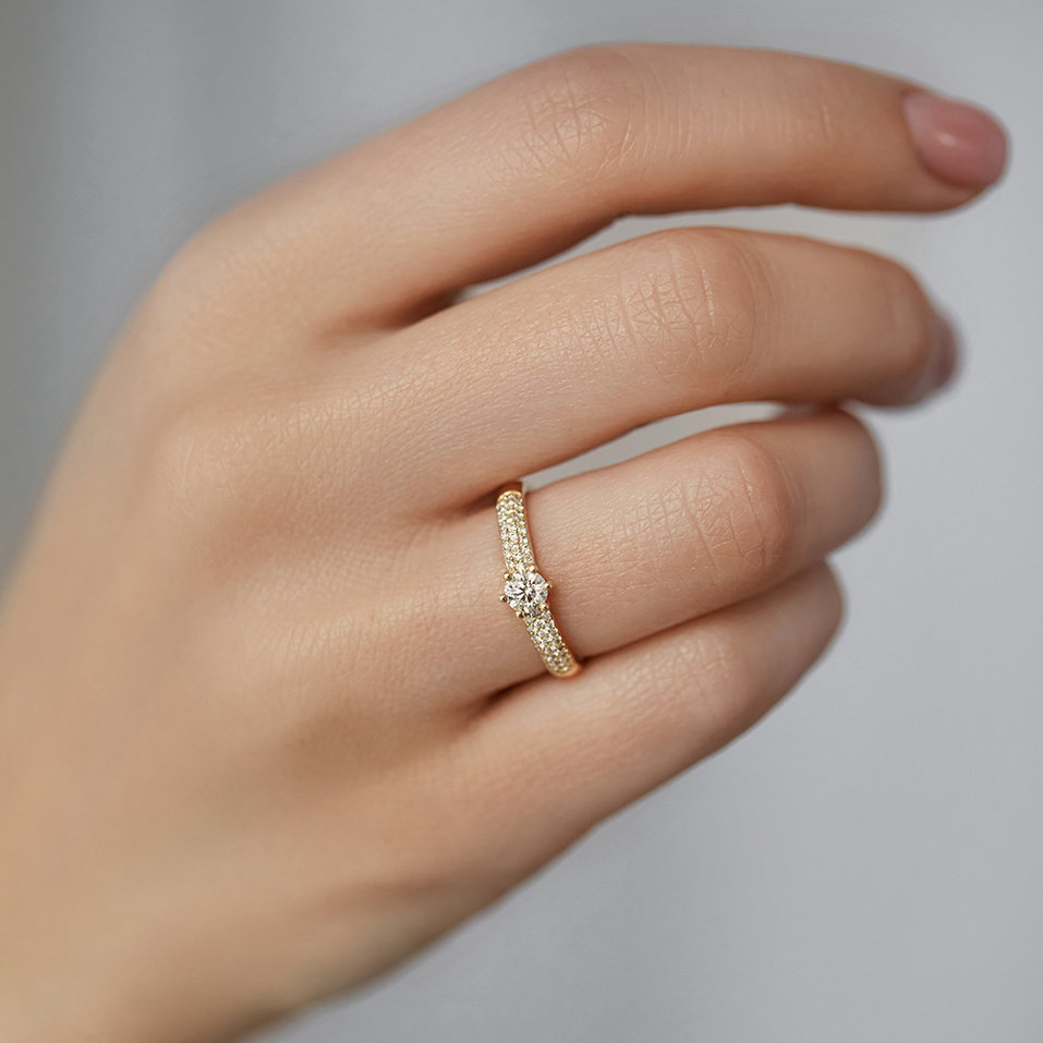 Prsteň s diamantmi Niedamir