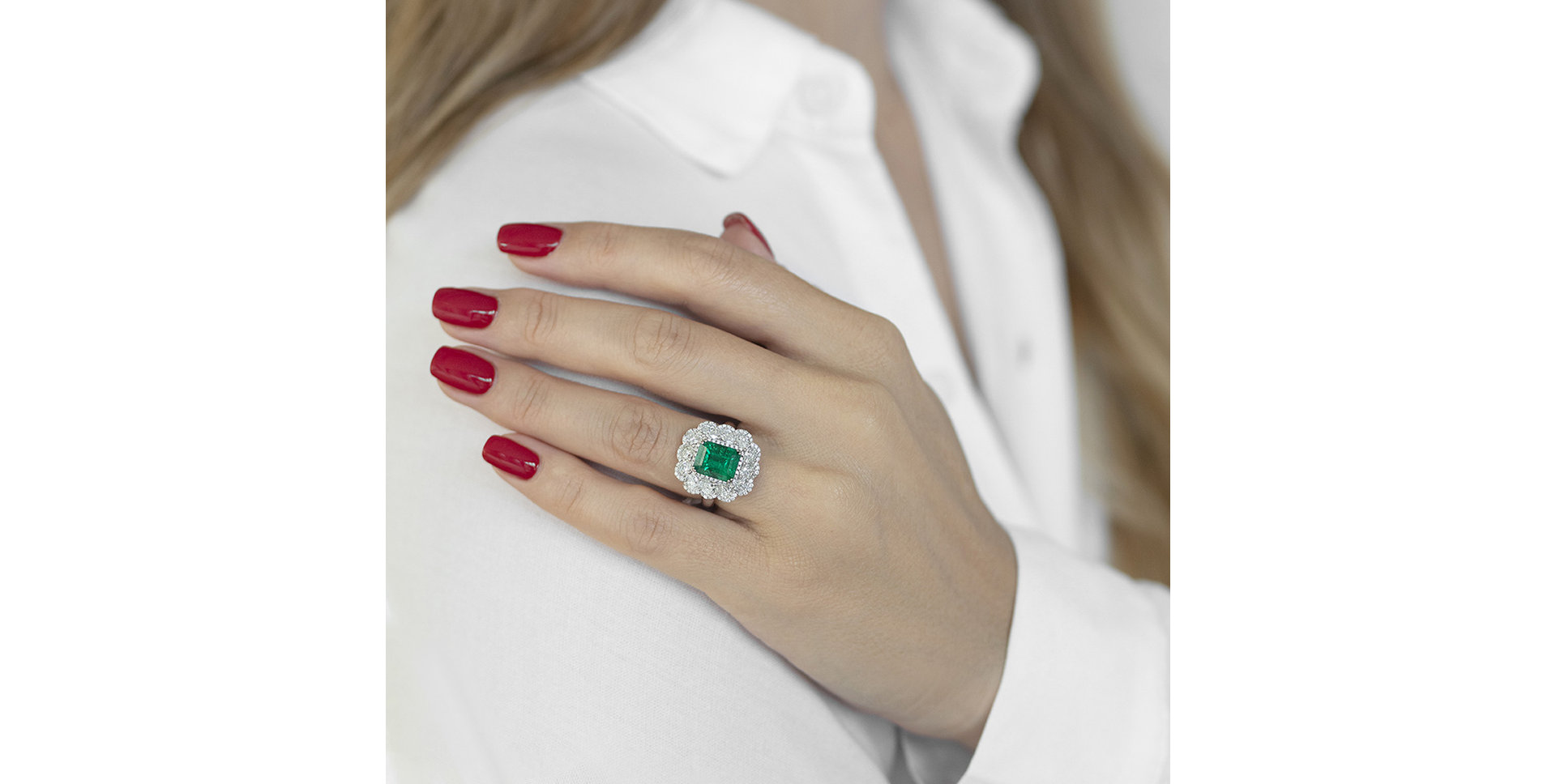 Prsteň so smaragdom a diamantmi Frozen Aurora