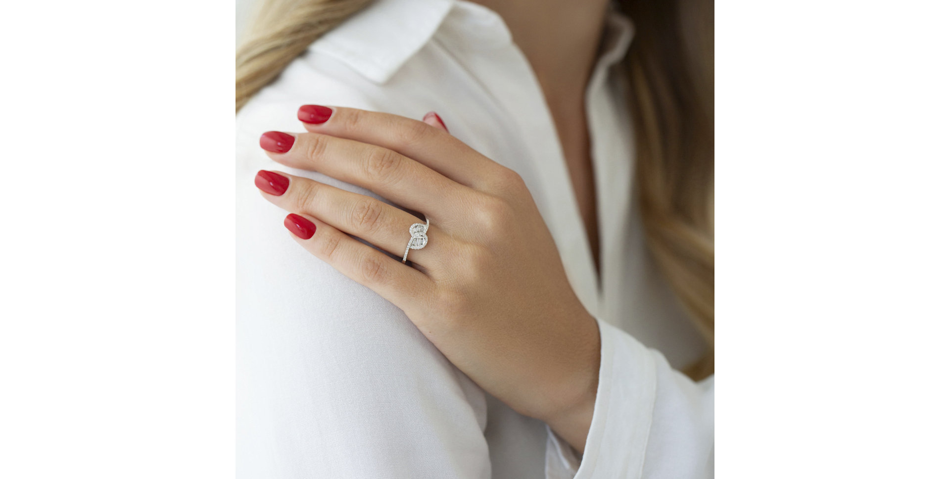 Prsteň s diamantmi Fashion Ribbon