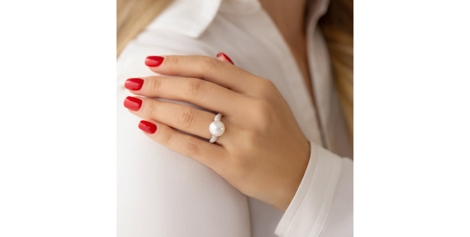 Prsteň s perlou a diamantmi Exclusive Product