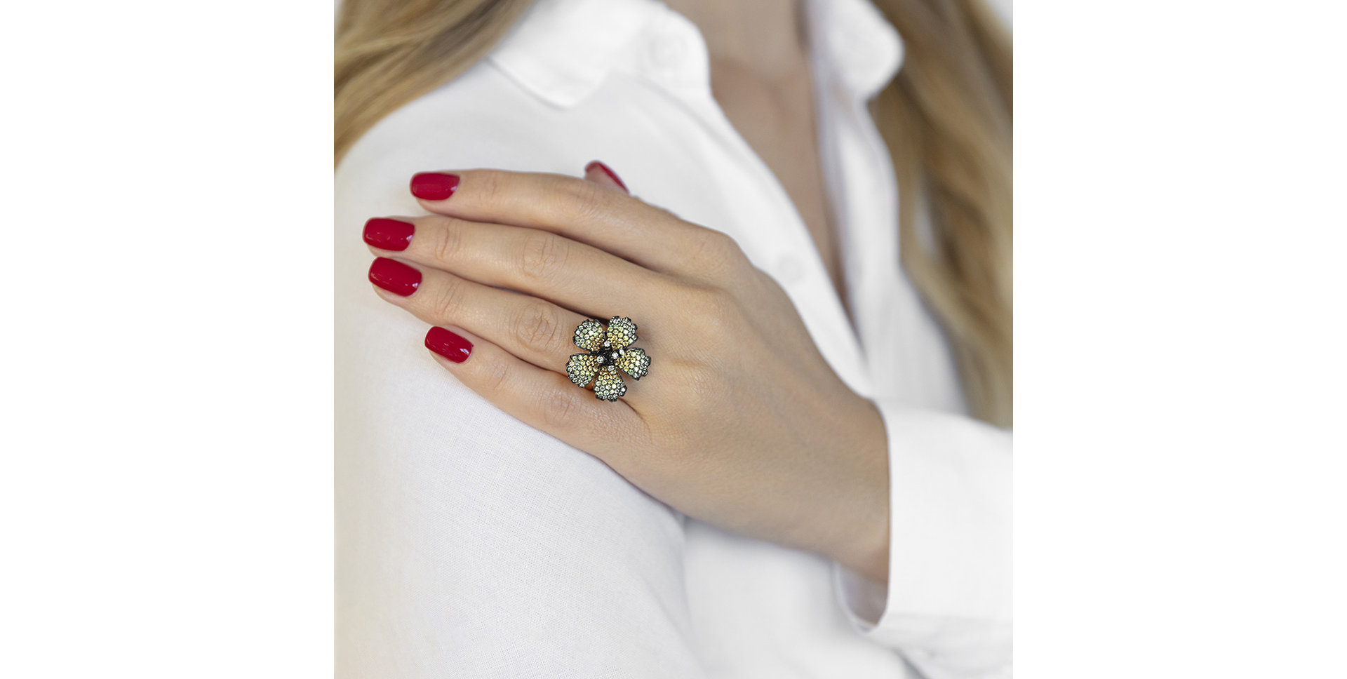 Prsteň s diamantmi a zafírmi Elfrieda