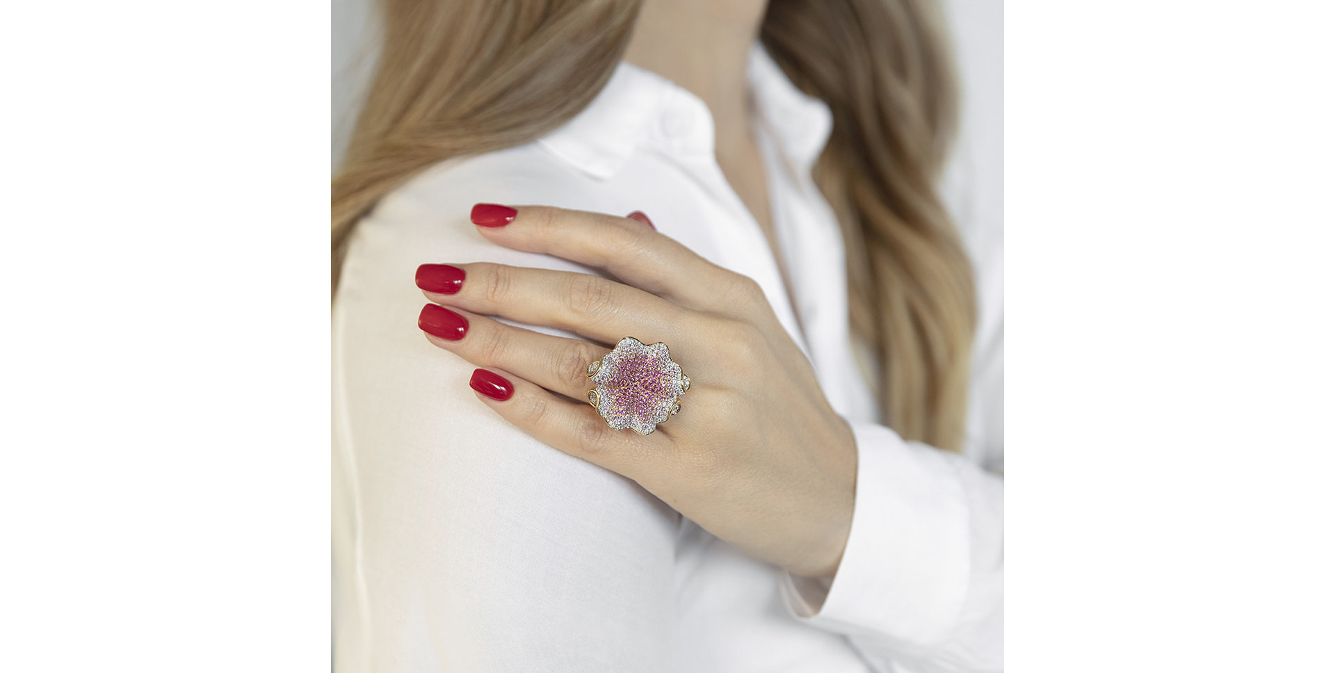 Prsteň s diamantmi a zafírmi Kayce