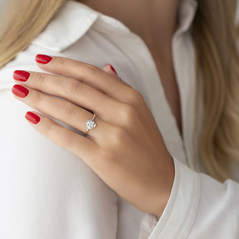 Prsteň s diamantom Minimalist Flower