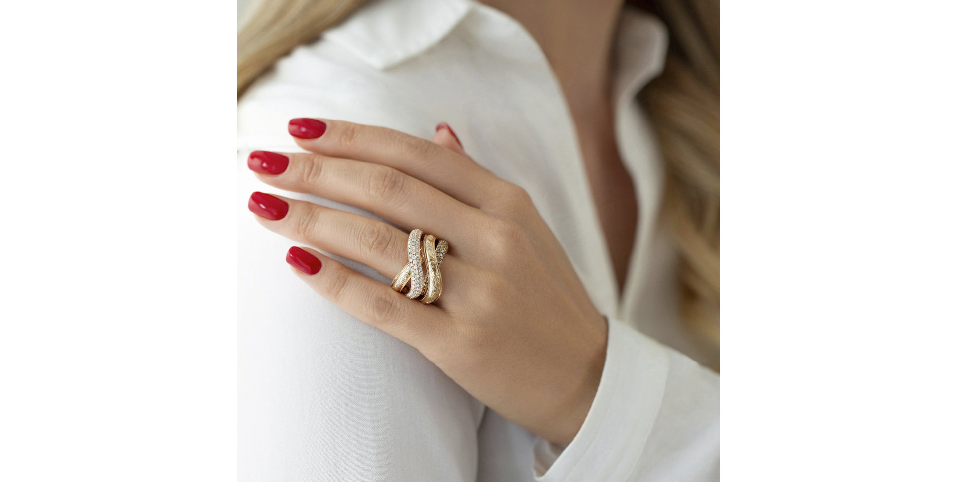 Prsteň s hnedými a bielymi diamantmi Colombe