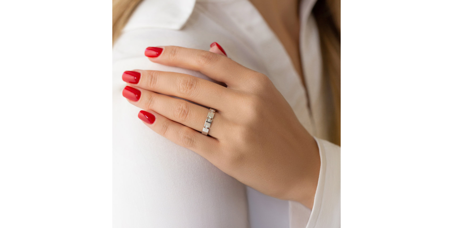 Prsteň s diamantmi Larissa