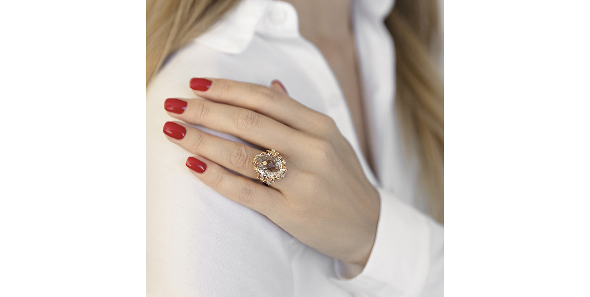 Prsteň s diamantmi, zafírmi, granátmi a morganitom Princess Treasure