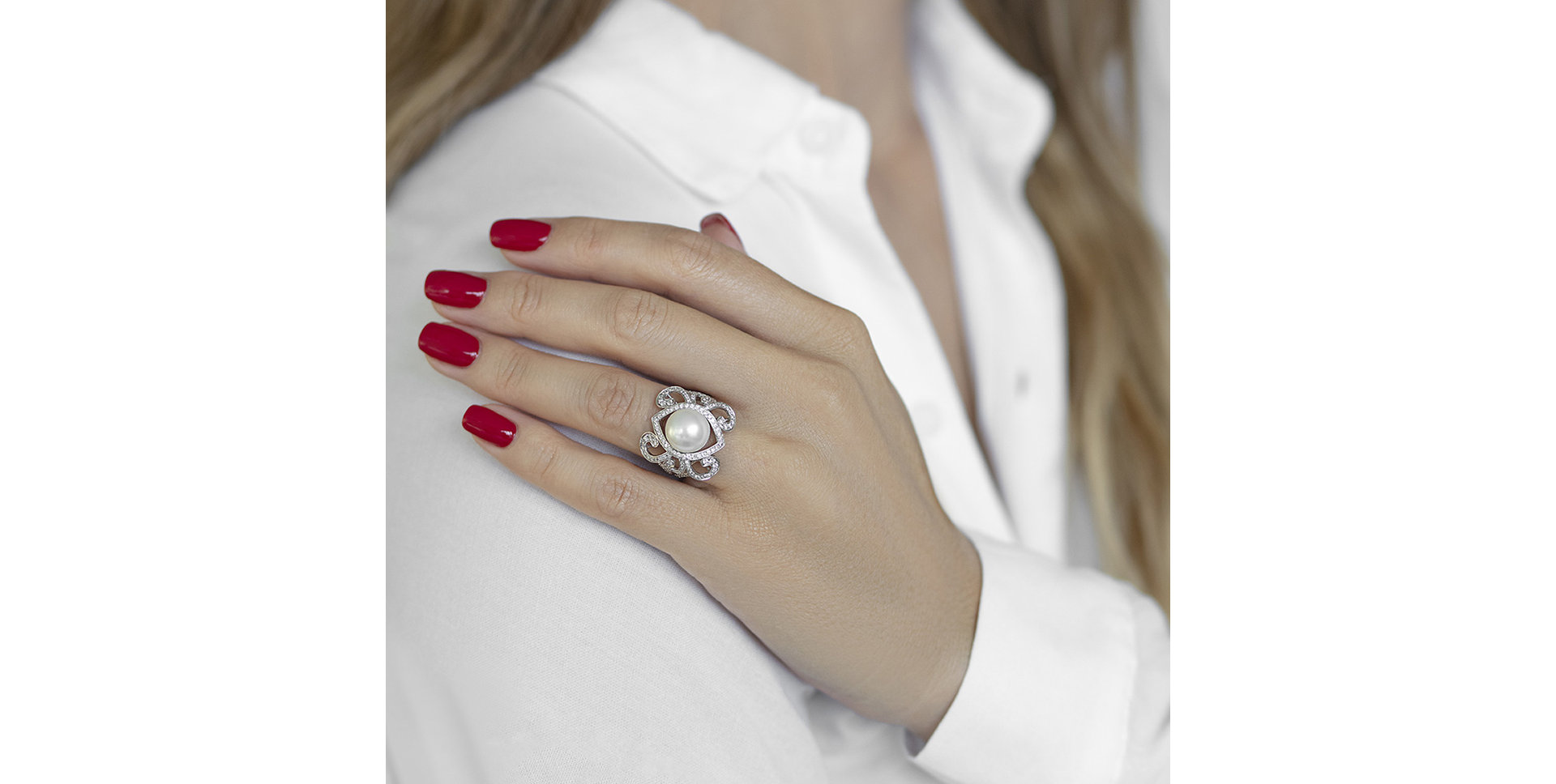 Prsteň s perlou a diamantmi White Countess