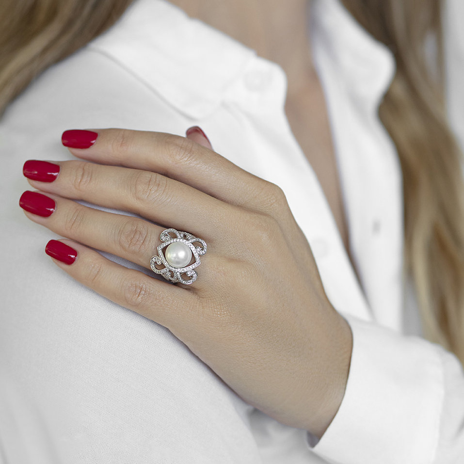 Prsteň s perlou a diamantmi White Countess