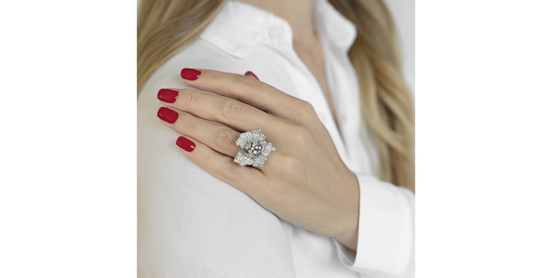 Prsteň s diamantmi Queen flower