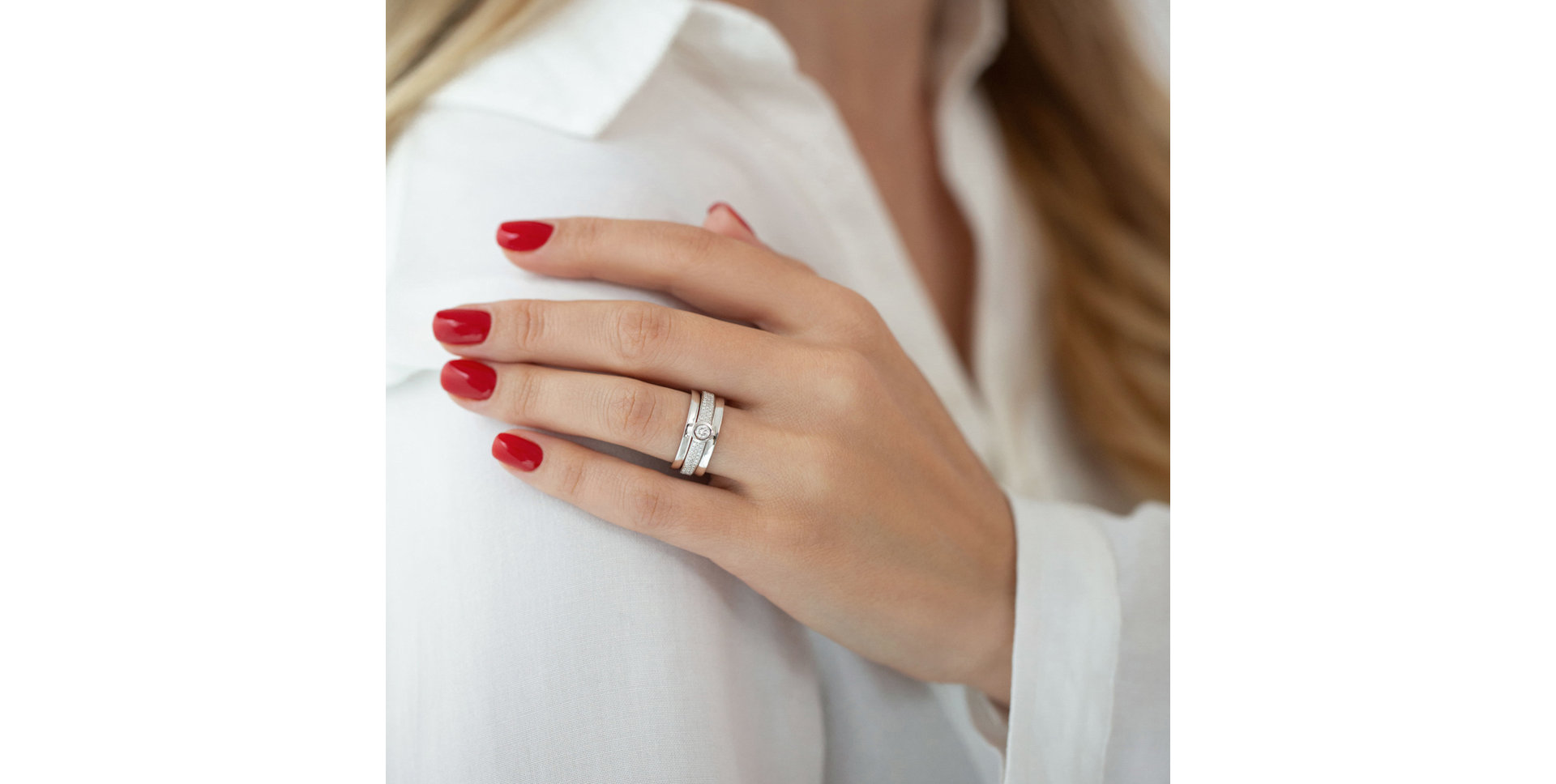 Prsteň s bielymi a hnedými diamantmi Mélanie