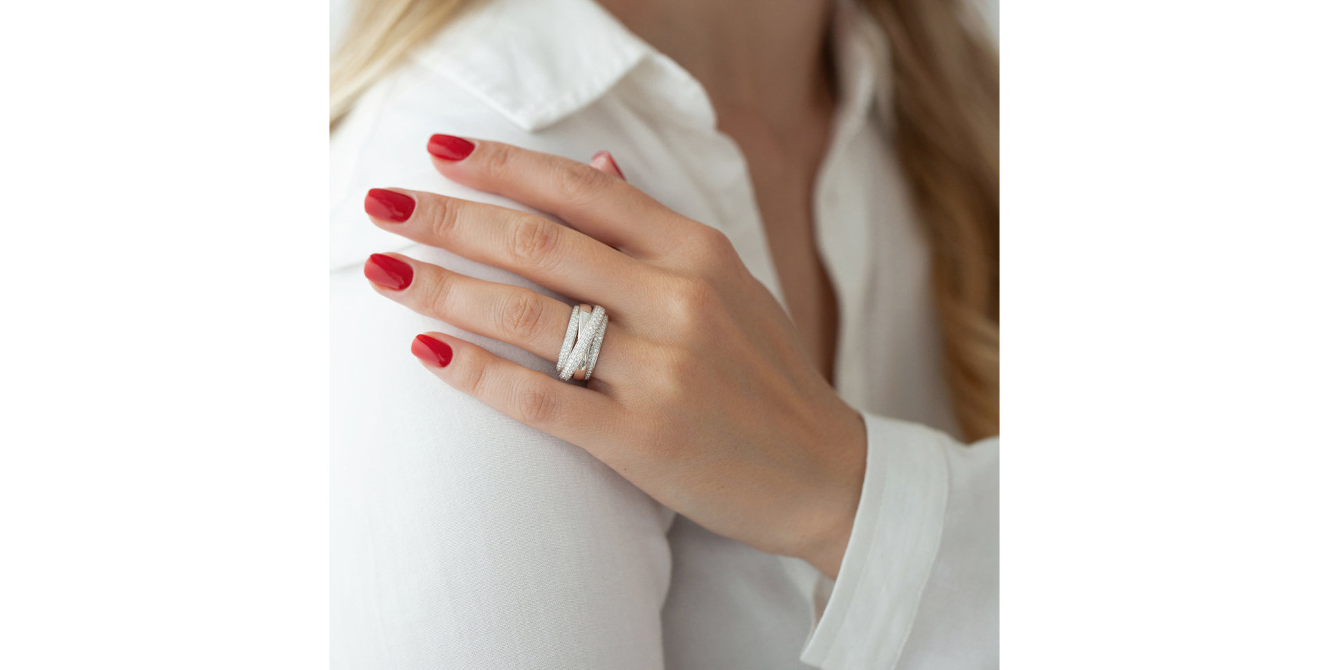 Prsteň s bílým, hnedými a čiernymi diamantmi Starshine Glam