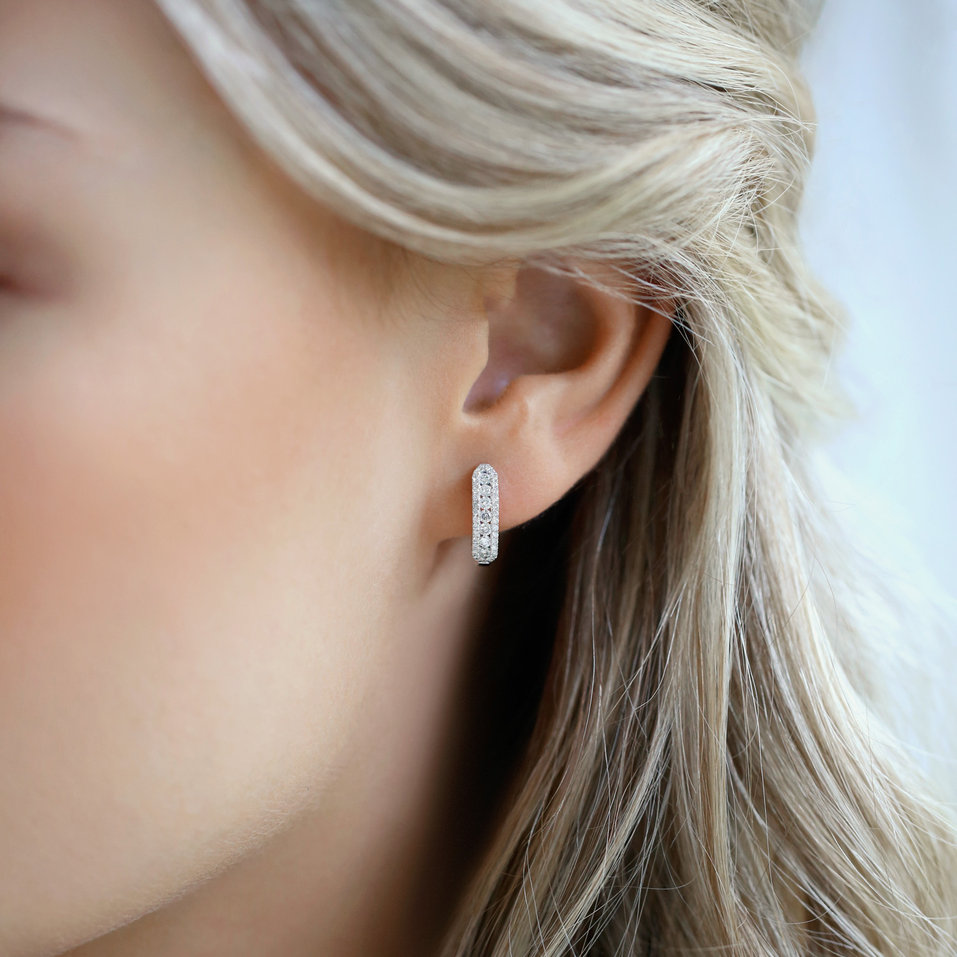 Náušnice s bielymi a čiernymi diamantmi Midnight Dream