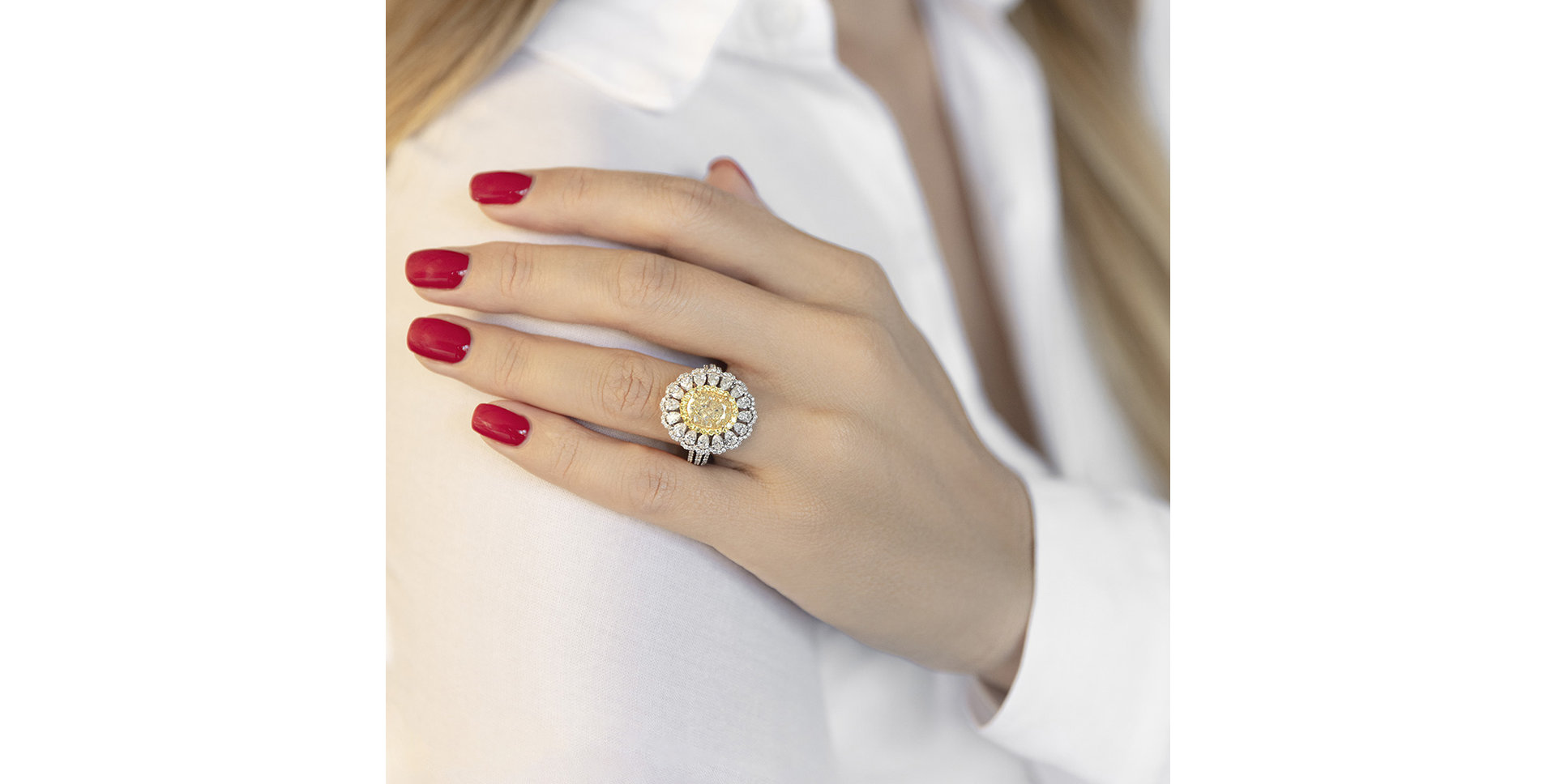 Prsteň s bielymi a žltými diamantmi Cinderella Charm