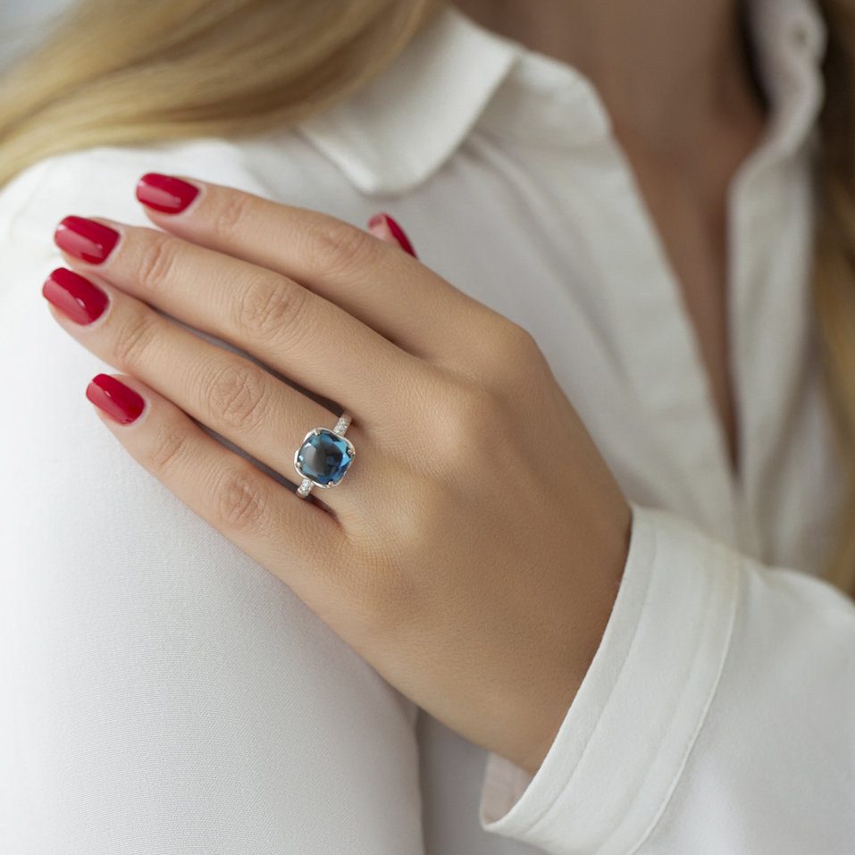 Prsteň s diamantmi a růženínom Duchess Romance