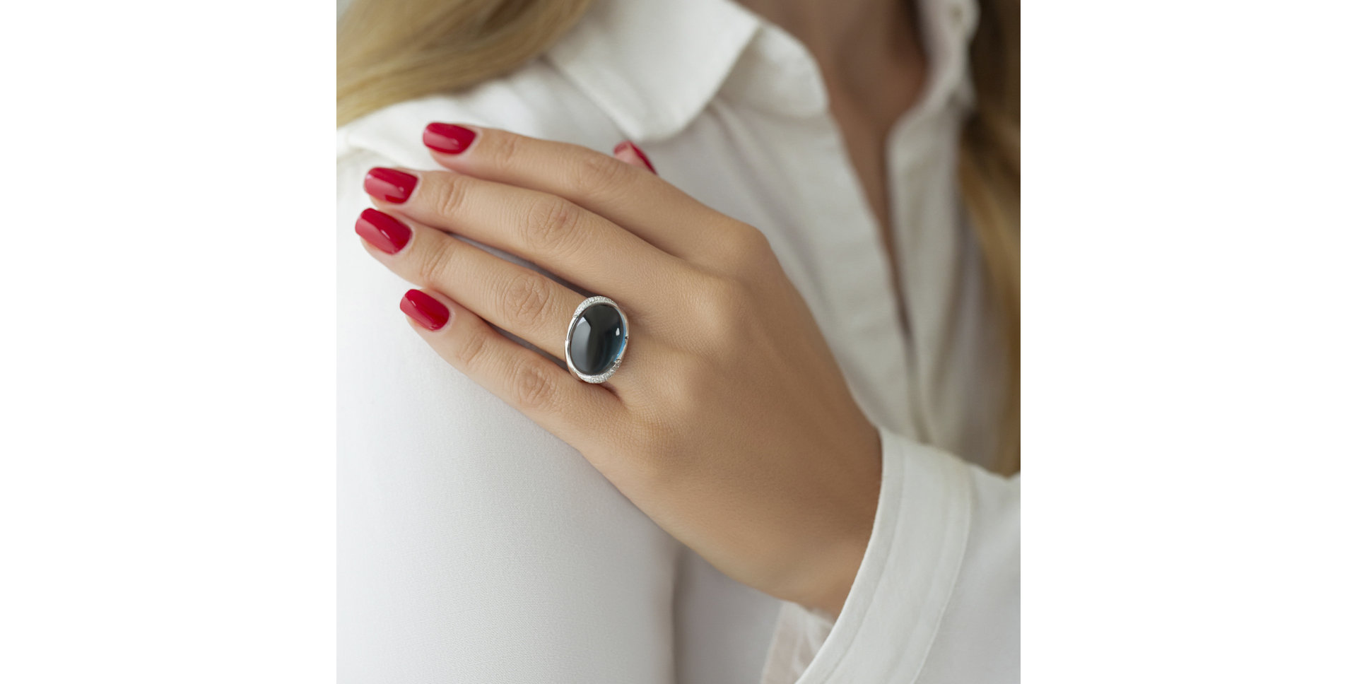 Prsteň s chalcedonom a diamantmi Gem Miracle