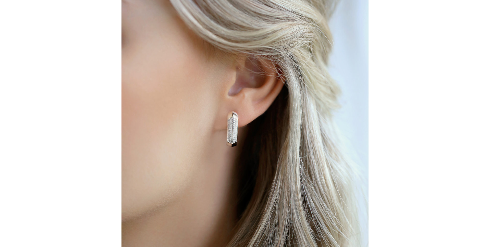 Náušnice s diamantmi Space Lady