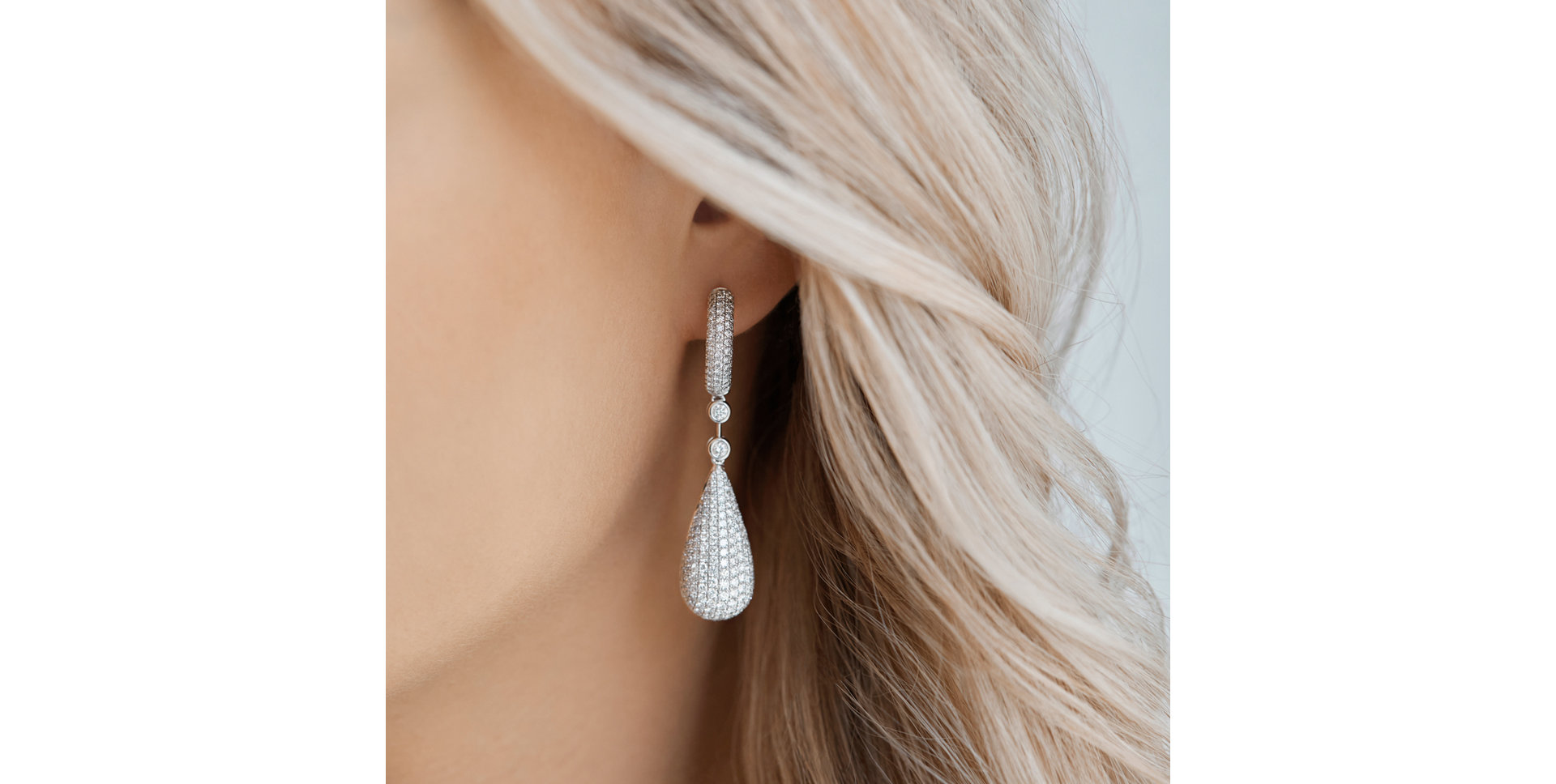 Náušnice s diamantmi Festive Drops