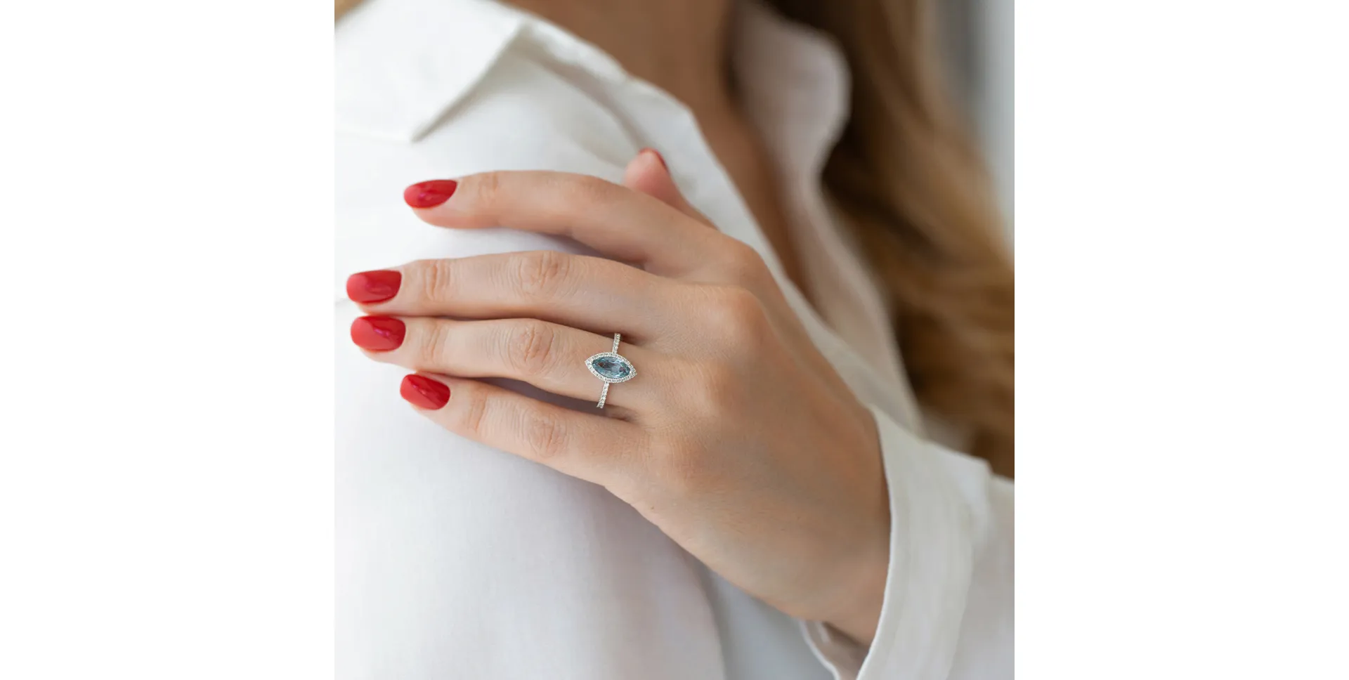 Prsteň s zafírom a diamantmi Charming Night