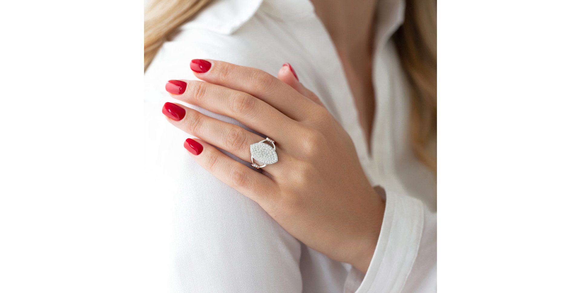 Prsteň s diamantmi Charming Essence