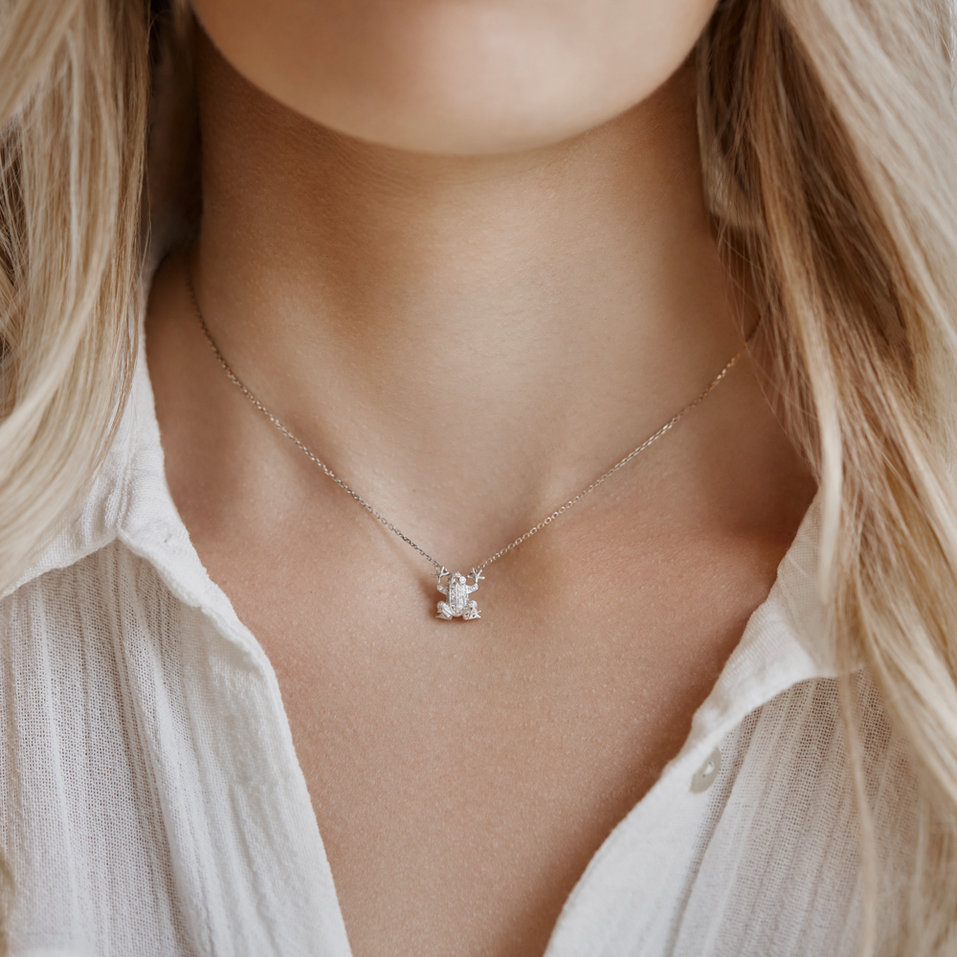 Přívěsok s granátmi a hnedými diamantmi Frog Prince